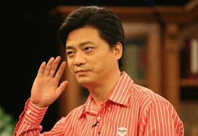 最新的吃瓜新闻,某明星恋情曝光，背后故事令人唏嘘