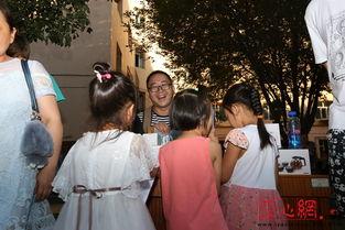 乌鲁木齐女孩吃瓜,一场甜蜜的消暑之旅