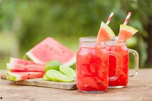 吃瓜 喝水哪个解渴,吃瓜还是喝水？