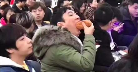 地铁吃瓜后续更新,后续发展及社会反响盘点